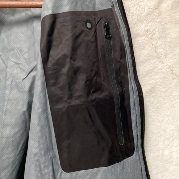 Yingjielide Kid Rain Jacket/Size L - Picture 8 of 12